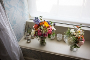 cornwall-wedding-photographer-rosteague-flowers-blue-carrot