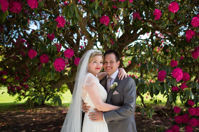 photo shoot under tree at Cornwall wedding