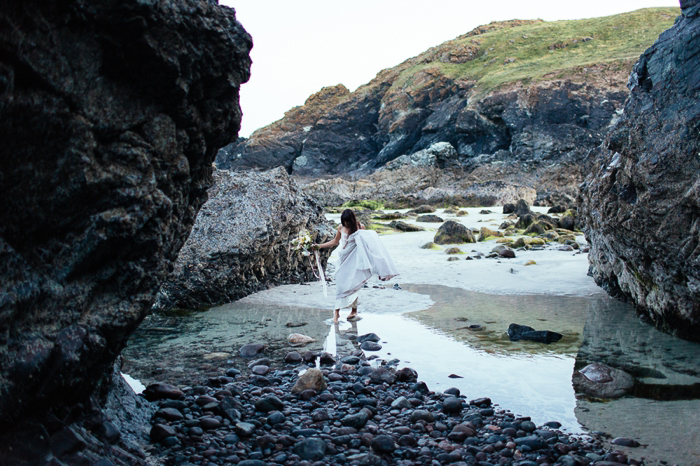 Kynance Cove wedding photography shoot in Cornwall with Green Photographic